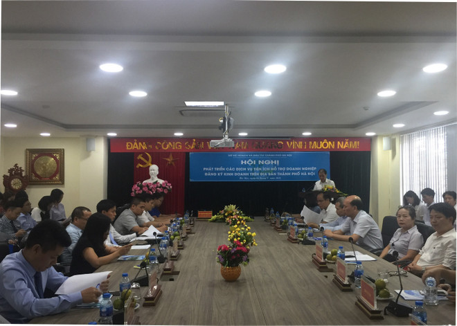Hanoi boosts administrative reforms to support businesses ảnh 1