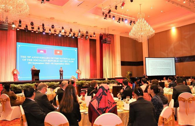 Vietnamese embassies in Thailand, Cambodia celebrate National Day ảnh 2