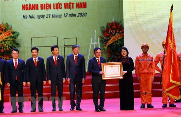 EVN honoured for contribution to national socio-economic development ảnh 1