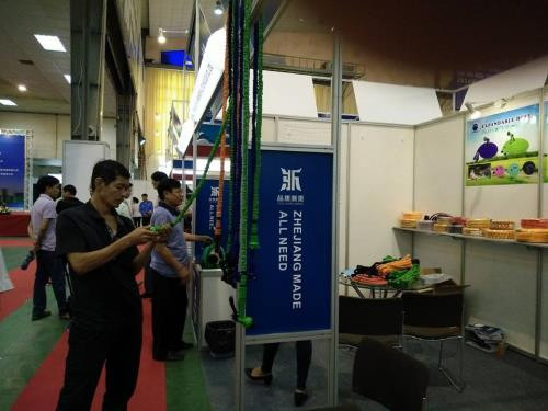 Chinese trade fair opens in Hanoi ảnh 1