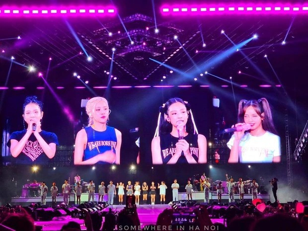 BLACKPINK takes Hanoi by storm on first Born Pink night ảnh 1
