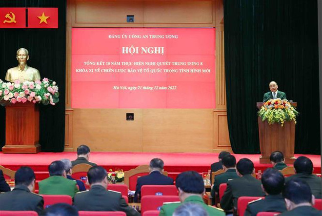 Public security force urged to prevent and push back new challenges in national defence ảnh 2 Public security force urged to prevent and push back new challenges in national defence ảnh 2