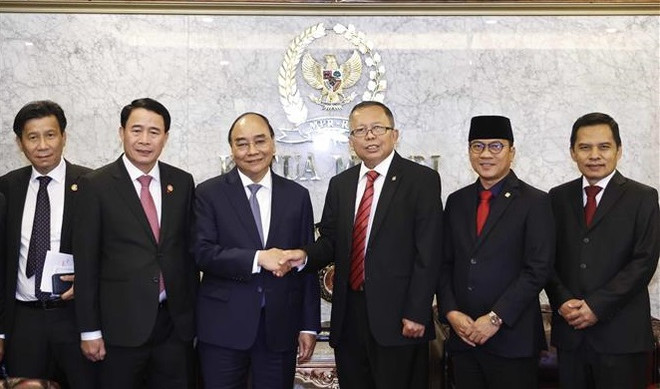 President meets Indonesian leaders in Jakarta ảnh 2 President meets Indonesian leaders in Jakarta ảnh 2
