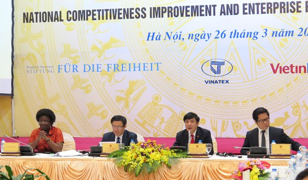 Workshop seeks ways for stronger economy ảnh 1