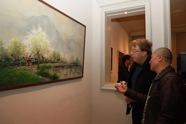 Exhibition popularising Vietnamese art opens in UK ảnh 1