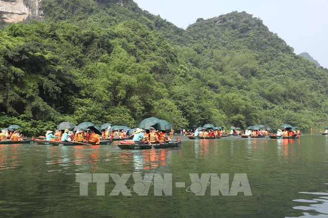 Eight million tourists recorded during just-ended holidays ảnh 1