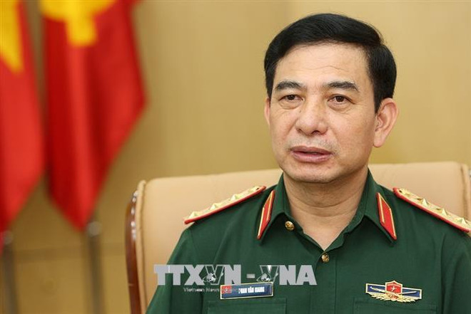 Vietnamese, Canadian defence ministers hold phone talks ảnh 1