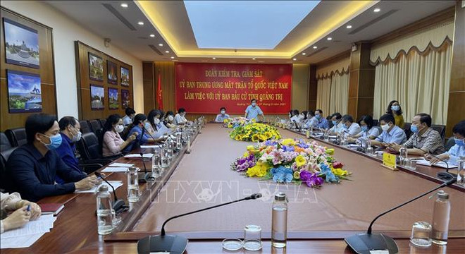 Front leaders inspect election preparations in Ninh Binh, Quang Tri ảnh 1