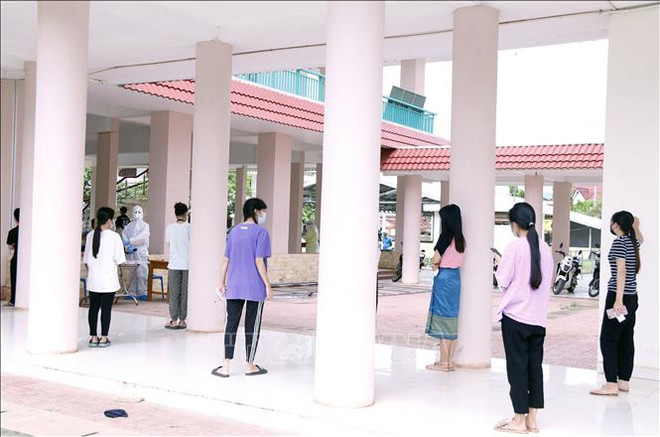 Vietnamese in Laos join hands in COVID-19 fight ảnh 1 Vietnamese in Laos join hands in COVID-19 fight ảnh 1