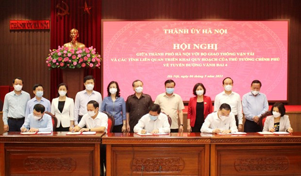 Transport minister supports construction of Ring Road No.4 ảnh 1