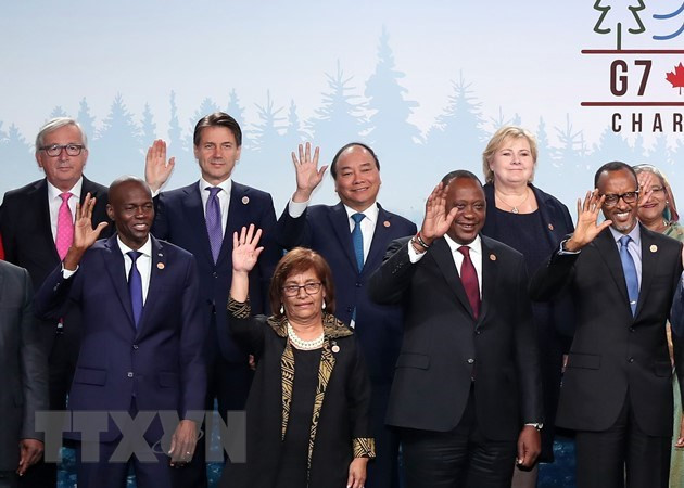 PM addresses G7 Outreach Summit ảnh 1 PM addresses G7 Outreach Summit ảnh 1