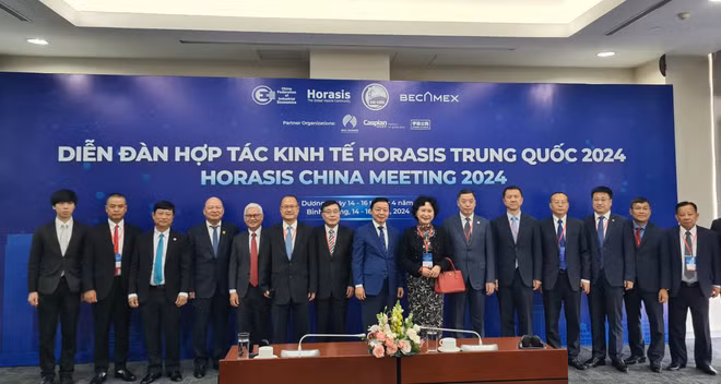 Sunwah Group signs strategic partnership with Binh Duong, emphasising strategic cooperation ảnh 4