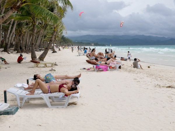 Philippines reopens Boracay Island after 6-month rehabilitation ảnh 1