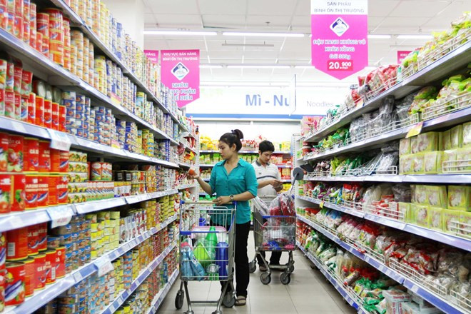Domestic retailers strive to gain competitive edge ảnh 1