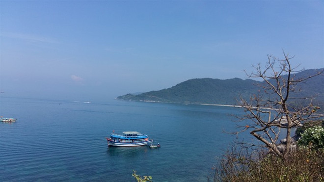 Tourism boom threatens Cham Island ecosystem ảnh 1 Tourism boom threatens Cham Island ecosystem ảnh 1