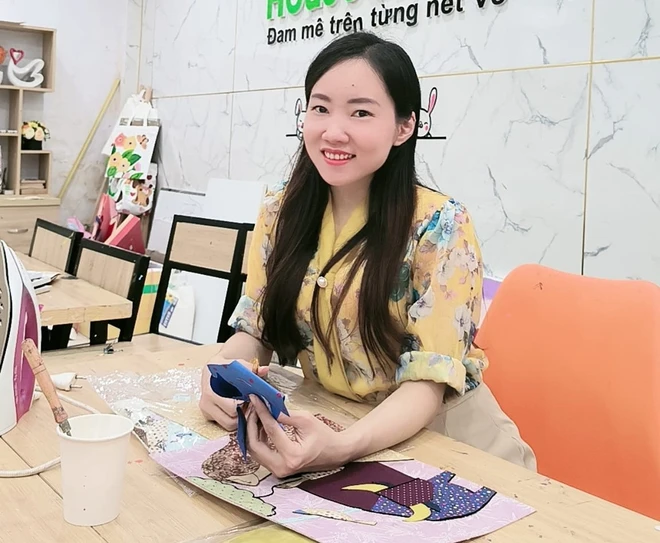 Vietnamese artist paints with fabric and needles ảnh 4 Vietnamese artist paints with fabric and needles ảnh 4