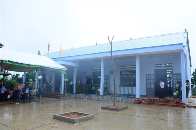 Cargill rebuilds school in central province ảnh 1