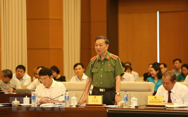 Security minister answers issues on criminal offense ảnh 1