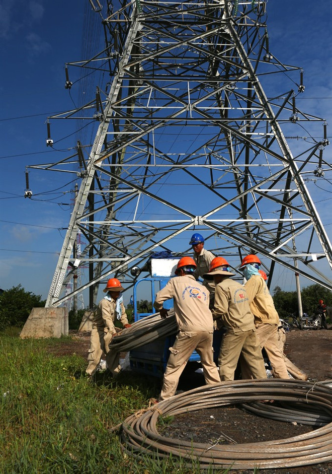 EVN reports enough power to meet dry season demand ảnh 1 EVN reports enough power to meet dry season demand ảnh 1