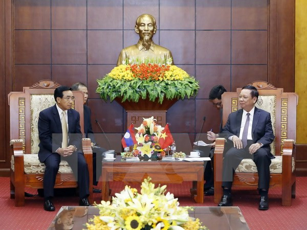Lao Vice President visits Hoa Binh ảnh 1 Lao Vice President visits Hoa Binh ảnh 1