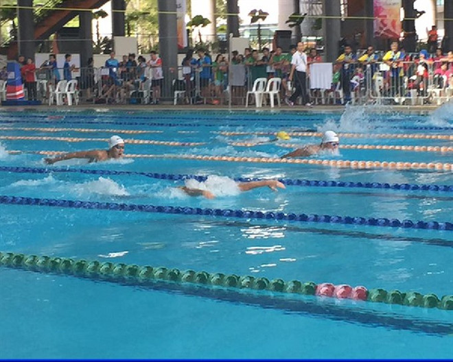  Vietnam grabs first ever swimming gold in regional school games ảnh 1