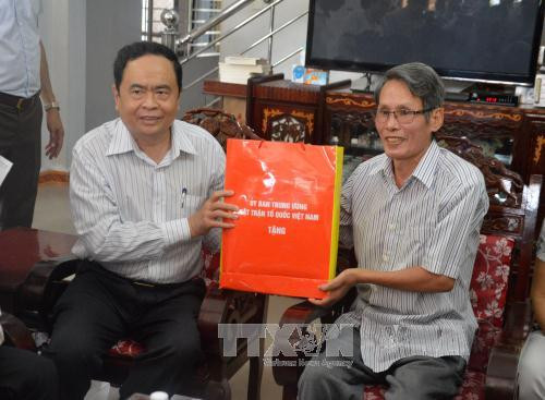 War invalids, martyrs’ families remembered on anniversary ảnh 1 War invalids, martyrs’ families remembered on anniversary ảnh 1