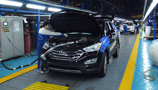 2016 car import turnover hits 2.3 billion USD ảnh 1 2016 car import turnover hits 2.3 billion USD ảnh 1