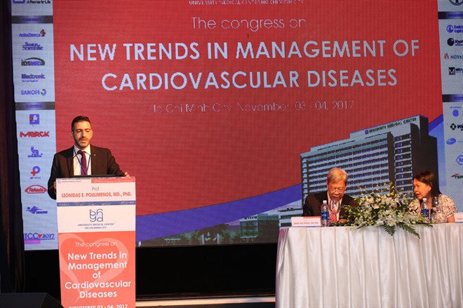 Doctors discuss therapies for cardiovascular diseases ảnh 1
