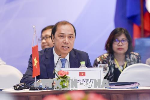 Vietnam commits to practically promote EAS cooperation ảnh 1