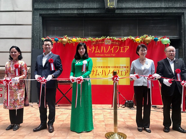 Hanoi ready to help Fukuoka boost investment in Vietnam: official ảnh 1