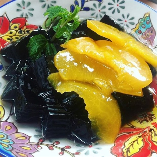 Cao Bang Grass Jelly: A summertime treat ảnh 1 Cao Bang Grass Jelly: A summertime treat ảnh 1