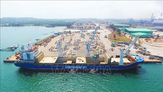 Vietnam reports trade surplus of nearly 4 billion USD in eight months ảnh 1