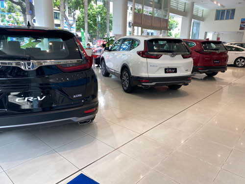 Car, motorbike sales sluggish in inauspicious Ghost Month ảnh 1