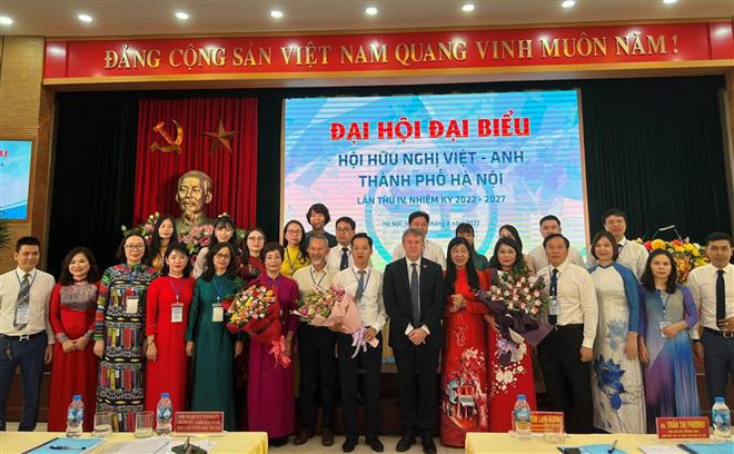 Vietnam, UK promote ties in various areas ảnh 1