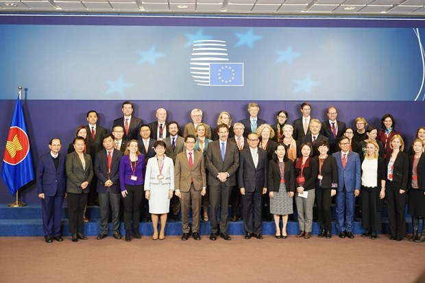 EU, ASEAN reaffirm to boost comprehensive cooperation ảnh 1