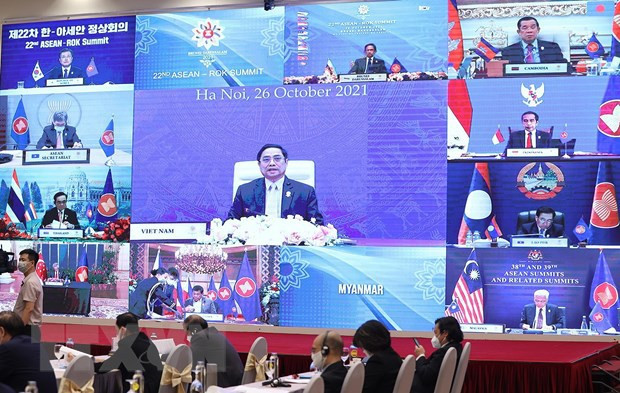 PM attends five conferences on first day of 38th, 39th ASEAN Summits and Related Summits ảnh 3 PM attends five conferences on first day of 38th, 39th ASEAN Summits and Related Summits ảnh 3
