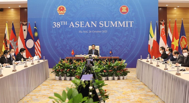 PM attends five conferences on first day of 38th, 39th ASEAN Summits and Related Summits ảnh 1 PM attends five conferences on first day of 38th, 39th ASEAN Summits and Related Summits ảnh 1