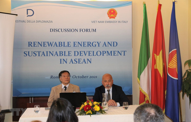 Italian firms interested in renewable energy in Vietnam, ASEAN ảnh 1