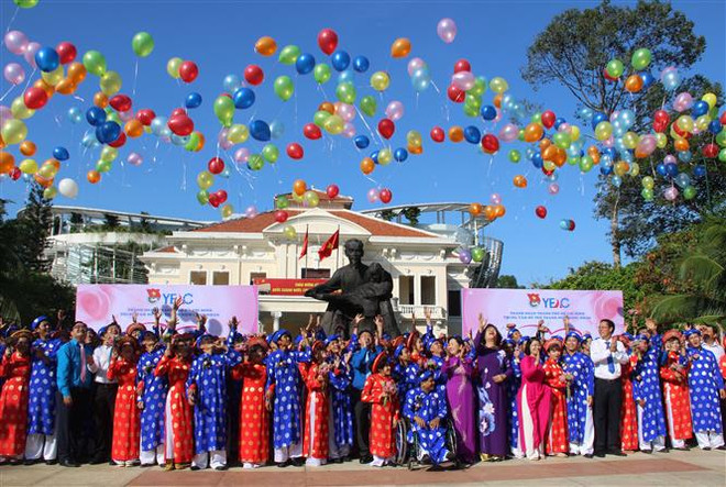 100 couples join collective wedding in HCM City ảnh 1 100 couples join collective wedding in HCM City ảnh 1