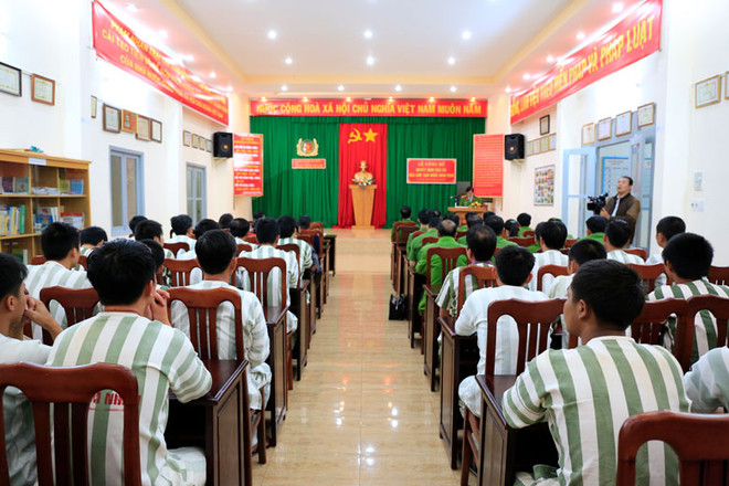 President grants amnesty to more than 3,000 prisoners ảnh 1