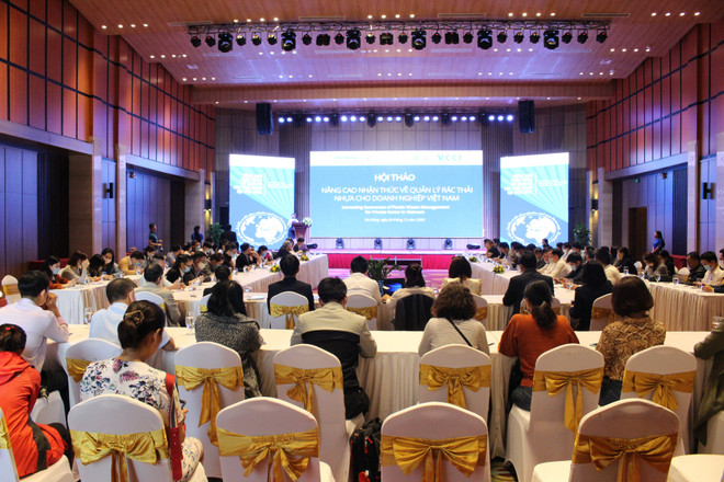 Workshop seeks way to raise SMEs’ awareness in plastic waste management ảnh 3 Workshop seeks way to raise SMEs’ awareness in plastic waste management ảnh 3