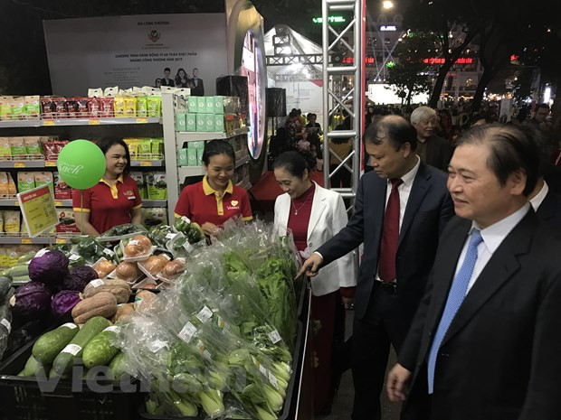  Ministry calls for joint efforts to ensure food safety ảnh 2
