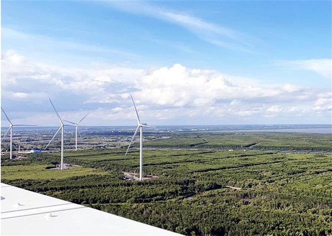 Vietnamese company develops wind power project in Laos ảnh 1