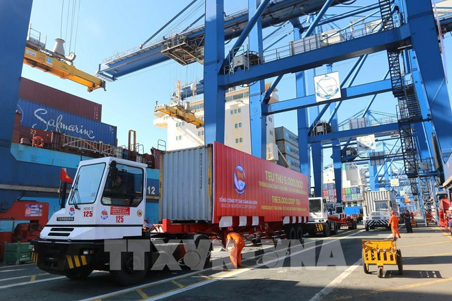 HCM City’s export turnover drops 22.4% in H1 ảnh 1