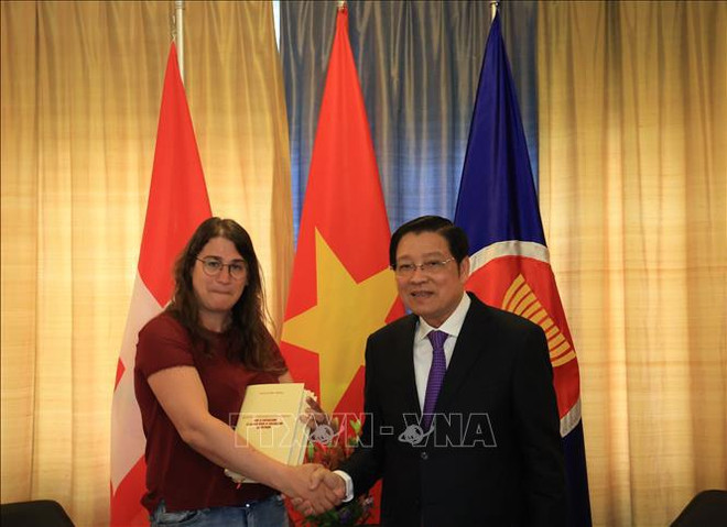 CPV delegation pays working visit to Switzerland ảnh 2 CPV delegation pays working visit to Switzerland ảnh 2