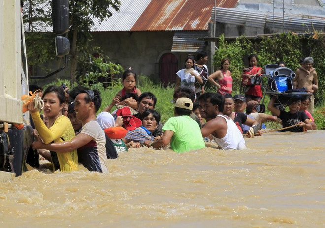  Philippines agriculture heavily affected by typhoon Koppu ảnh 1