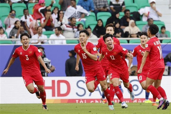 Vietnam lose 2 - 4 to Japan at AFC Asian Cup opener ảnh 1 Vietnam lose 2 - 4 to Japan at AFC Asian Cup opener ảnh 1