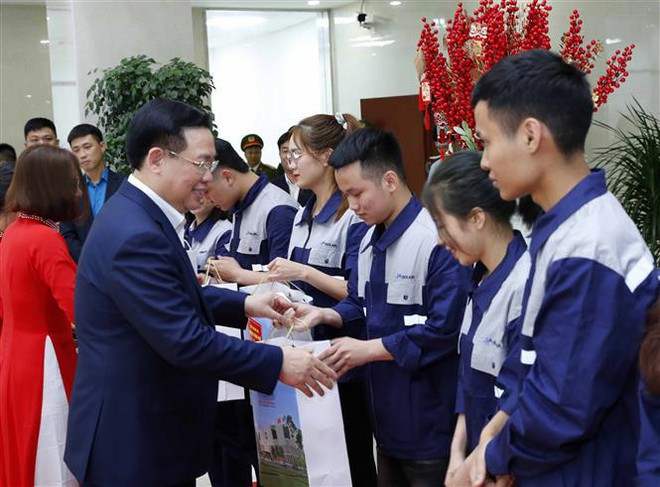 NA leader demands infrastructure development in Bac Giang to attract big investors ảnh 1 NA leader demands infrastructure development in Bac Giang to attract big investors ảnh 1