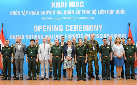 Training course on UN peace-keeping mission launched ảnh 1