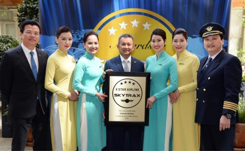 National flag carrier continues to be certified as 4-star airline ảnh 1 National flag carrier continues to be certified as 4-star airline ảnh 1